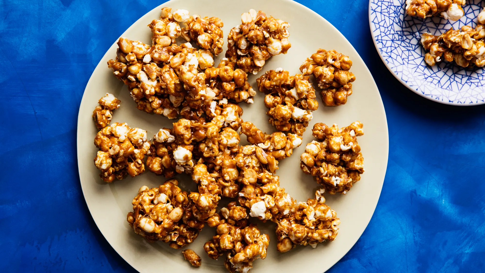 A Sweet and Savoury Treat: How Caramel Popcorn Became a Classic Snack